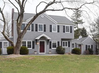 9 West Ave, Gladstone, NJ 07934