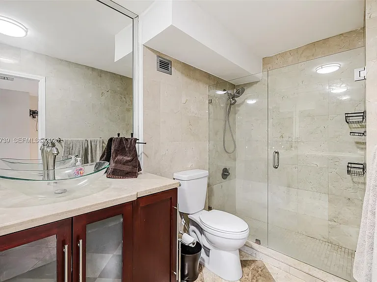 6039 Collins Ave #936 — Photo 27