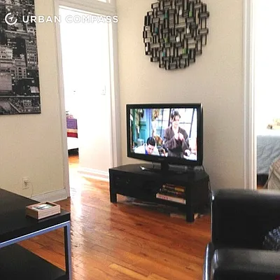 Rented by Compass | media 24