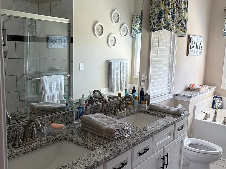 202 Roscoe Dr — Photo 16
