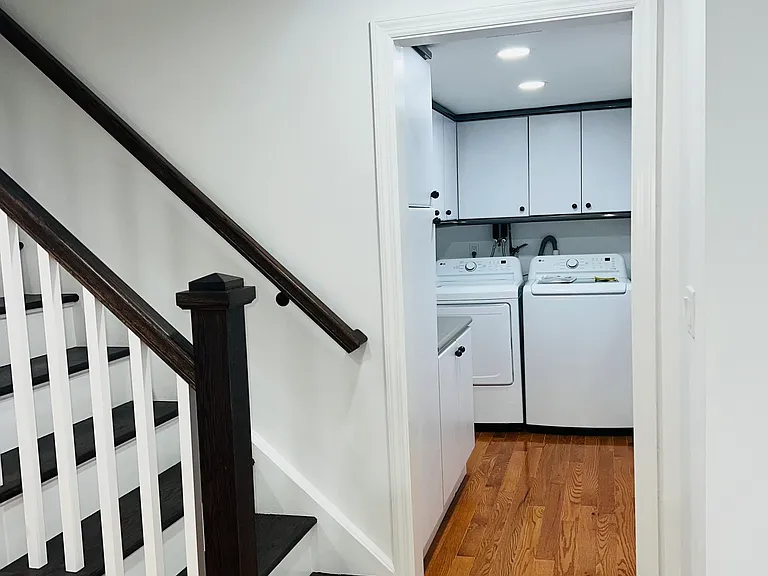 1 Clover Hill Dr — Photo 8