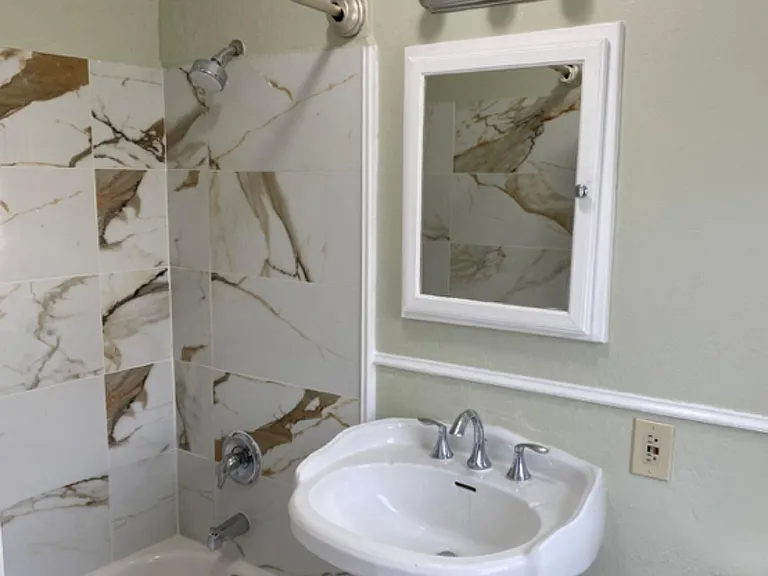 312 W Richmond Ave — Photo 33