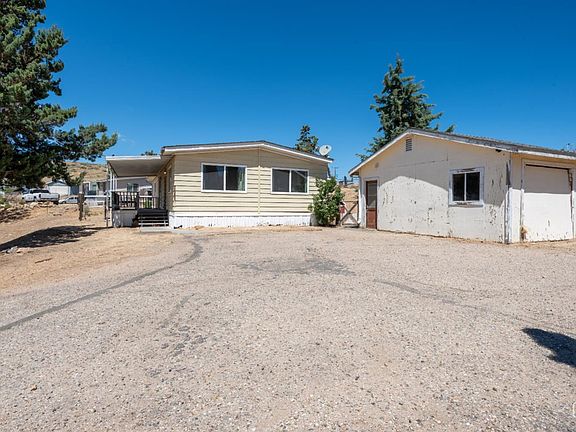 2nd image of 1195 Arabian Dr