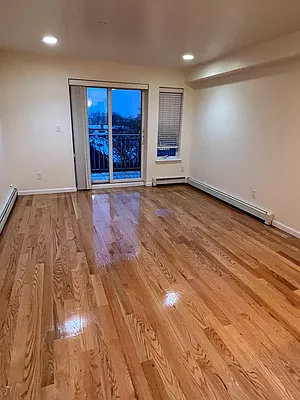 Rented by J L Royal Oak Realty Inc | media 8