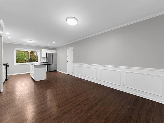 2nd image of 517 Frederick Ave