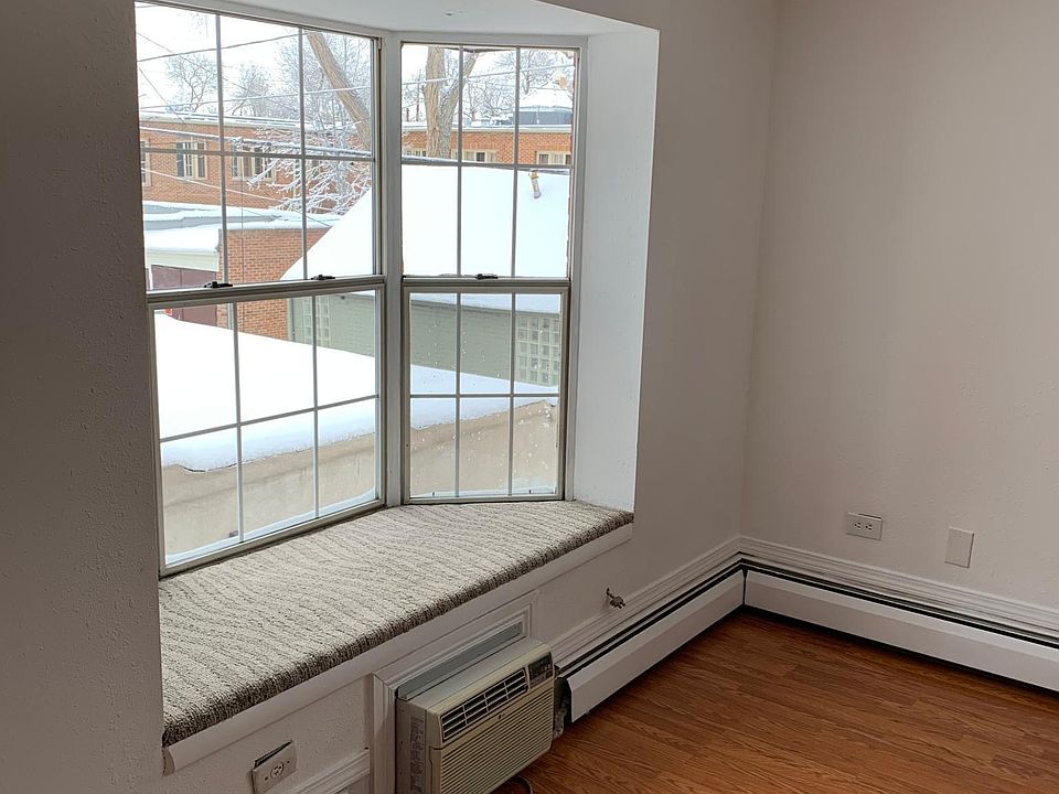 Carpet in bay window