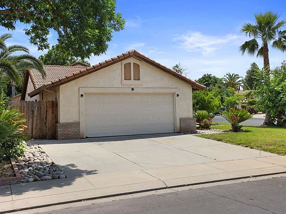 3rd image of 400 Waddell Way