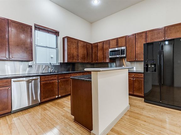 3rd image of 739 Cannen John Ln