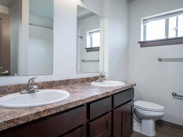 Spruce Park Apartments — Photo 16