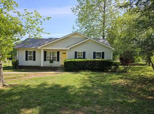 2442 Chester Harris Rd, Woodlawn, TN 37191