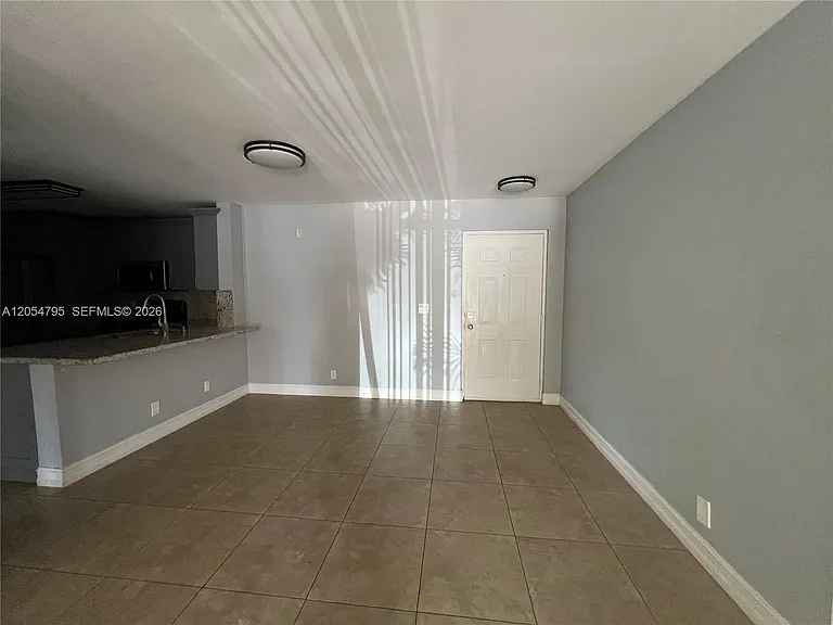 5801 Riverside Dr #104B3 — Photo 7