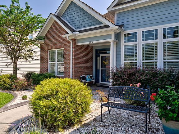 2nd image of 586 Lune Court