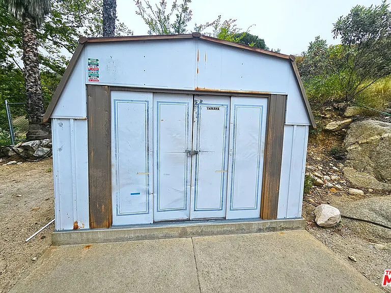 2251 Maurice Ave — Photo 35