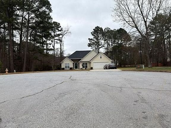 4th image of 60 Lydia Ct