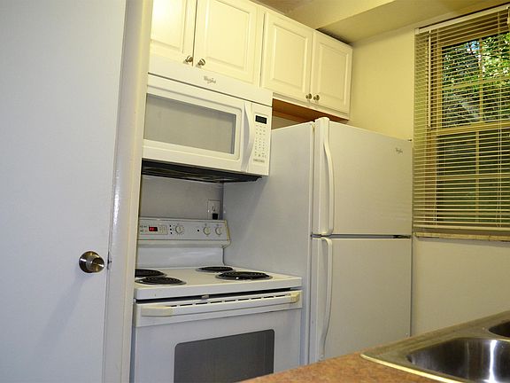 2nd image of 3807 Ferdinand Pl APT 13