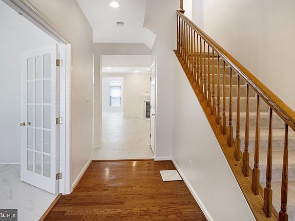 4th image of 16616 Barge Cir