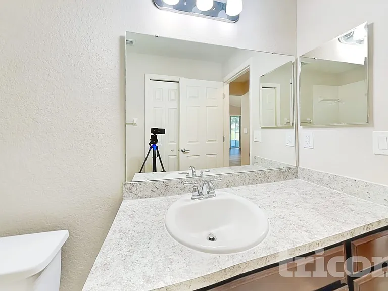 505 Interlock St — Photo 14