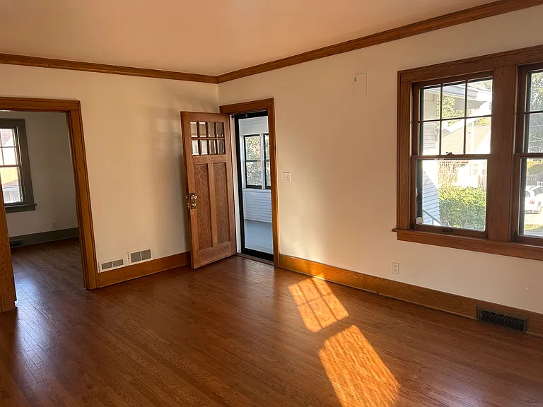 4327 Chicago St — Photo 3