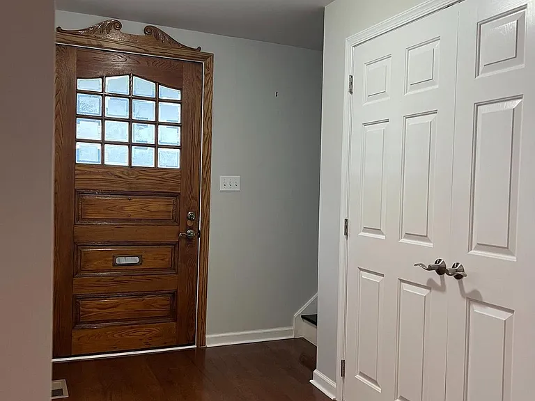 39 Van Leer Ave — Photo 19