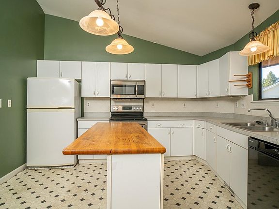 4th image of 109 Goldenrod Rd