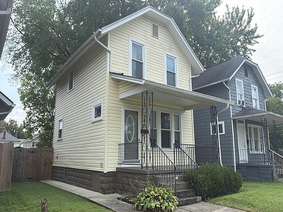 3rd image of 990 Miller Ave