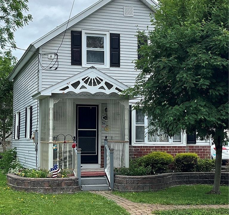 1st image of 187 Woodward Ave
