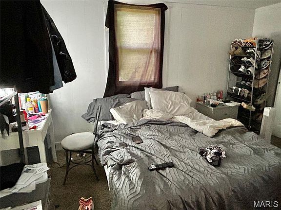4th image of 645 Isherwood Ave