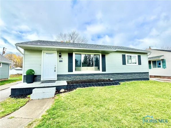 1638 S Wheeling St, Oregon, OH 43616