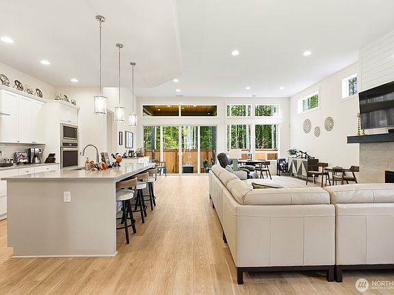 5th image of 6353 Great Glen Road SW