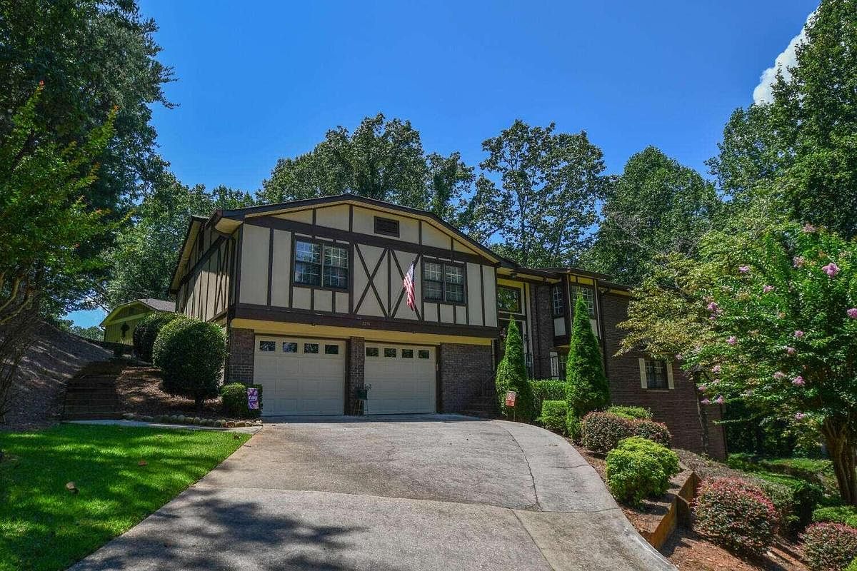 2214 Colonial Cir, Gainesville, GA 30501 MLS 10184942 Zillow