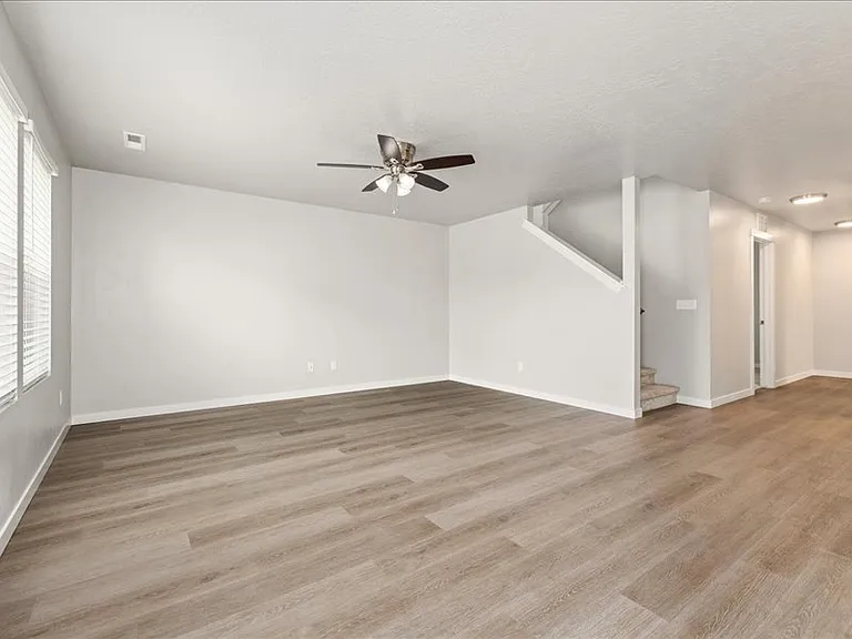 5032 W White Birch St — Photo 5