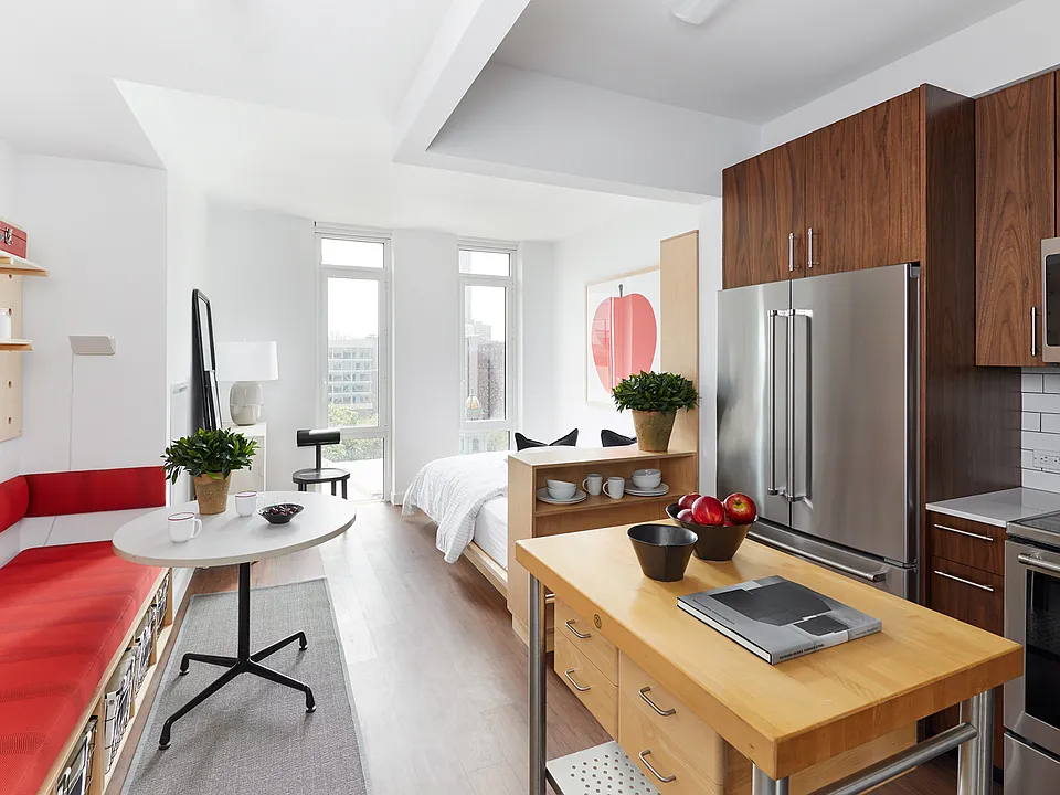 120 Nassau St #22E