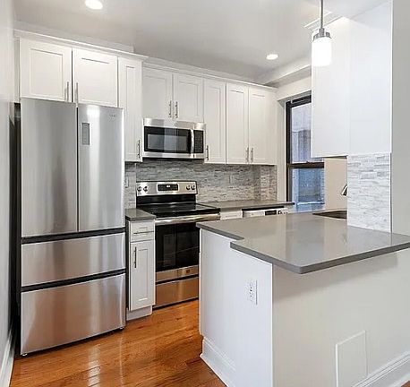 4th image of 1274 1st Ave APT 9