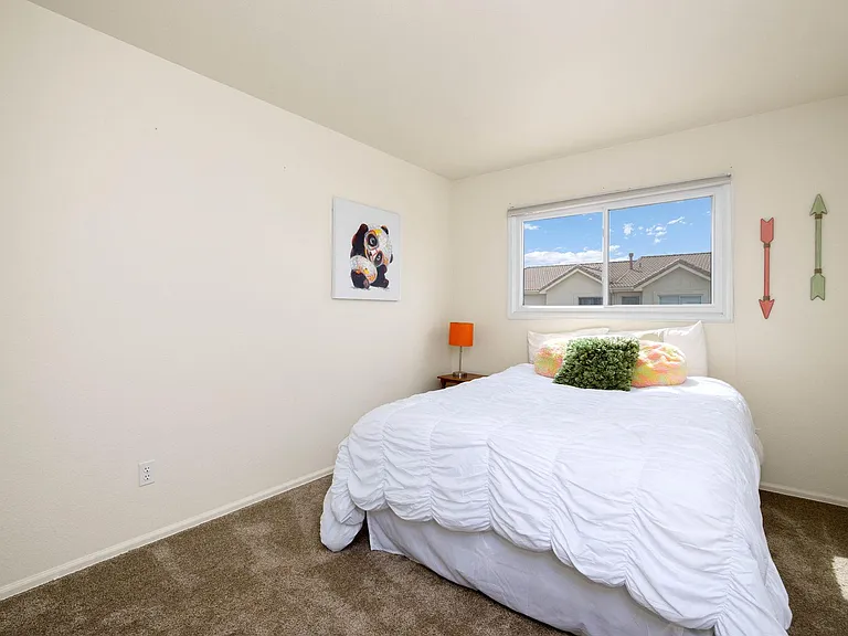 146 Luxury Ln — Photo 23