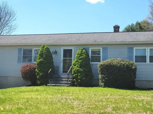 25 Mohegan Drive, Griswold, CT 06351