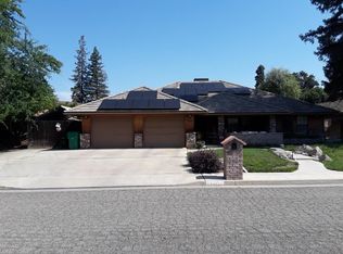 1430 La Vida Ln, Porterville, CA 93257