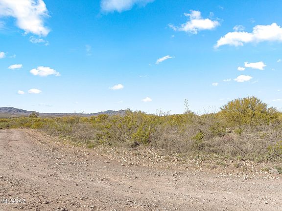 5th image of 17635 E Marsh Station Rd