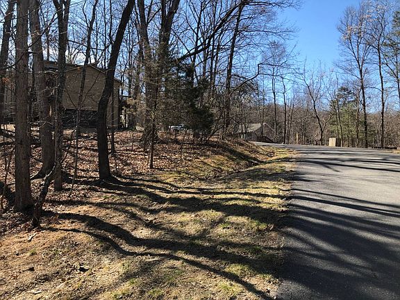 2nd image of 480 Passage Ln
