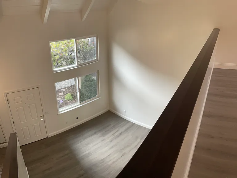238 Montecito Ave — Photo 7