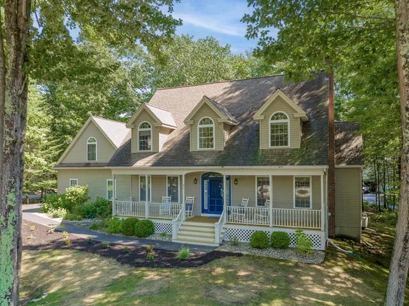 31 Plymouth Drive, Saco, ME 04072