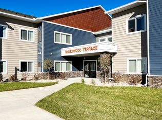515 N 10th St, Lake City, MN 55041