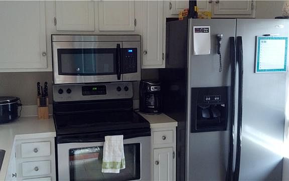 5th image of 326 N Birchwood Dr