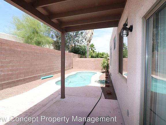 2nd image of 2700 W Camino Del Sitio