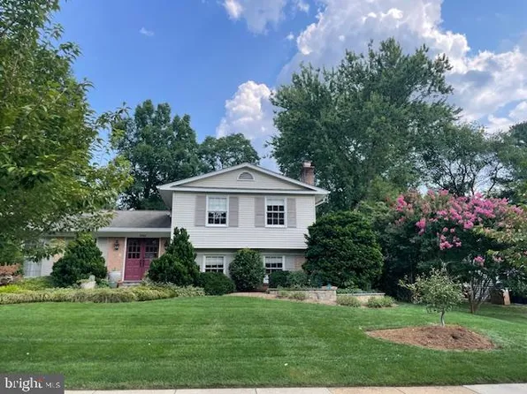 2503 W Meredith Dr, Vienna, VA 22181