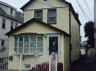 10428 103rd St, Jamaica, NY 11417