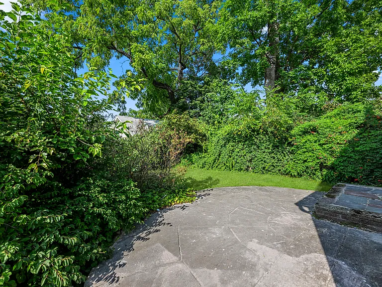 69 Maple St — Photo 7
