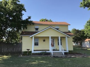 416 E Enid St, Fairmont, OK 73736
