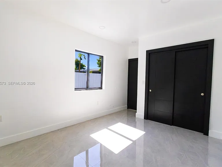 571 NW 152nd St — Photo 8
