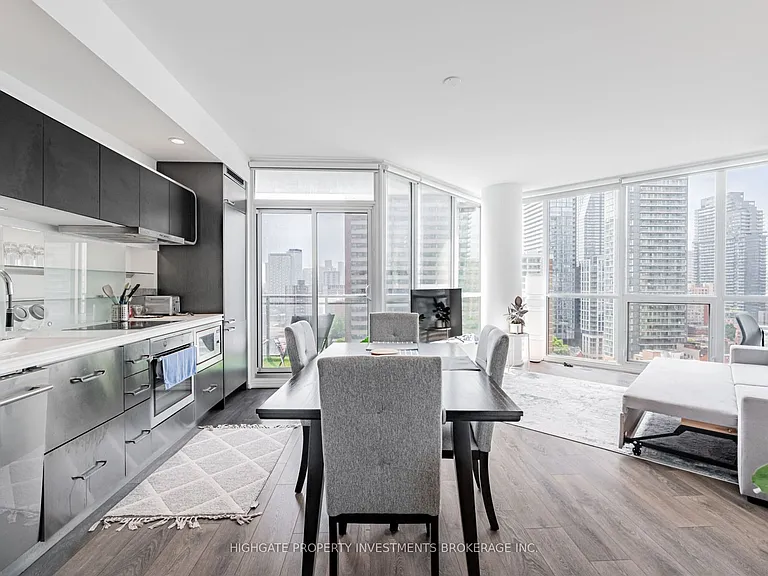 45 Charles St E #1801 — Photo 2