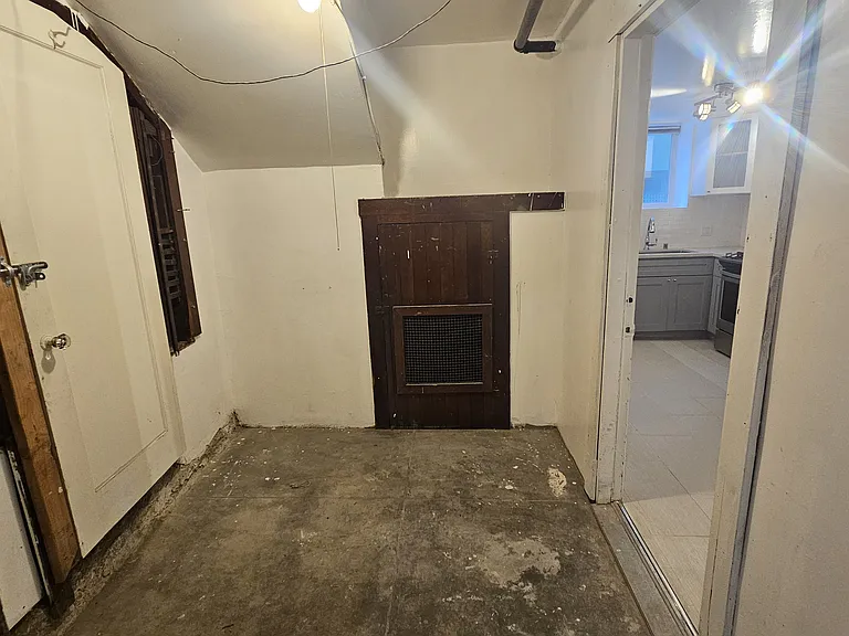 1400 Lakeshore Ave #10 — Photo 18